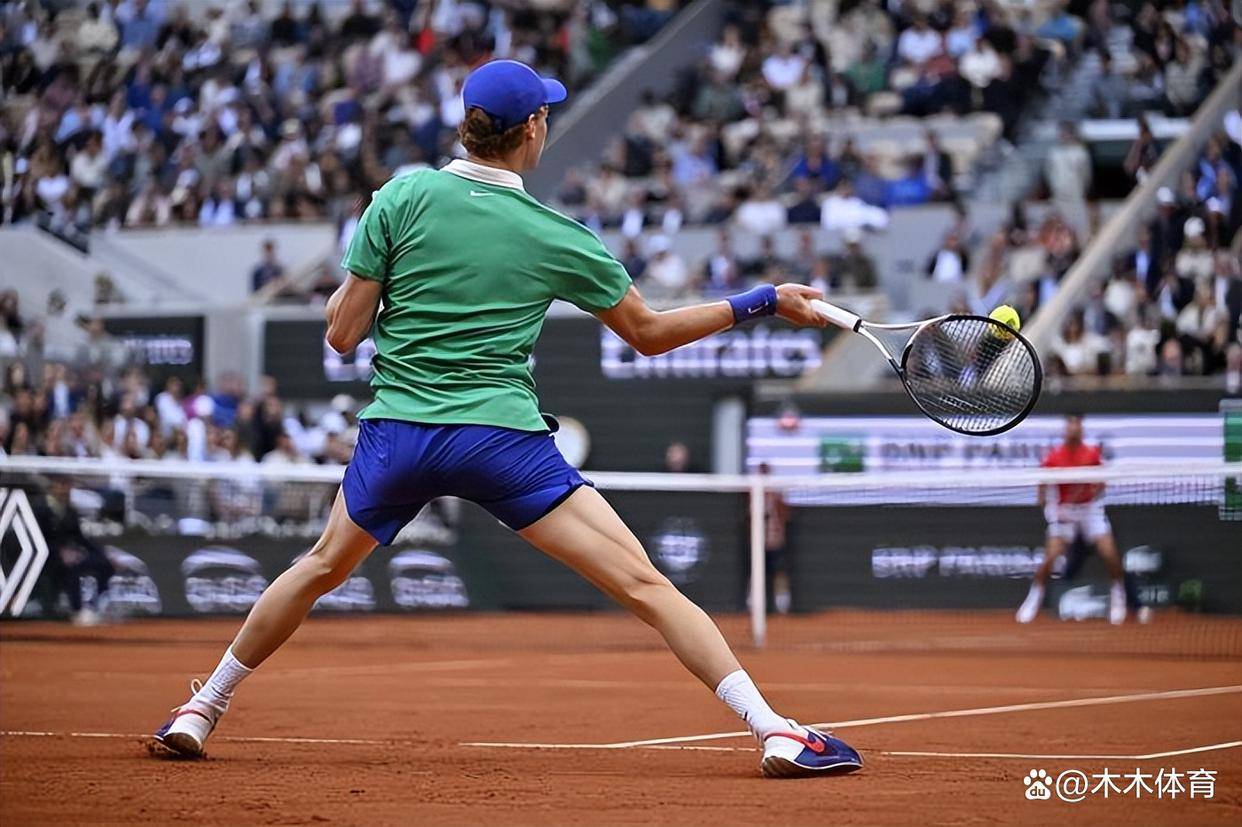 德约科维奇回归赛场，关键助攻首场状态亮眼，澳大利亚队观众沸腾！